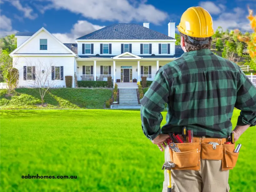 What are the advantages of hiring a custom home builder